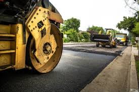 Best Asphalt Driveway Installation  in Houston, MS